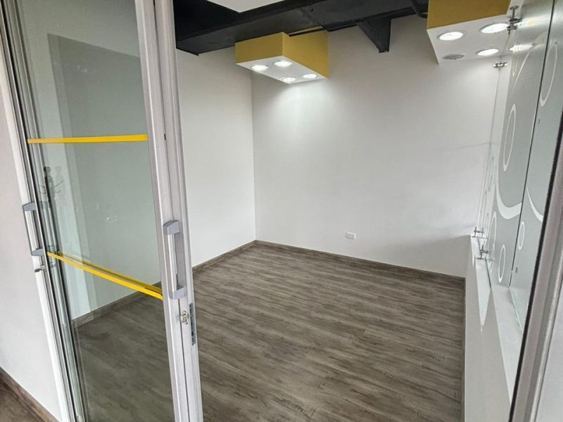 Oficina de lujo en arriendo, Cedritos