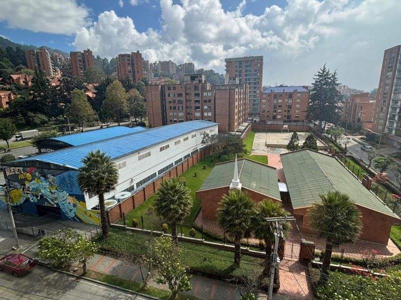 Oficina de lujo en arriendo, Cedritos