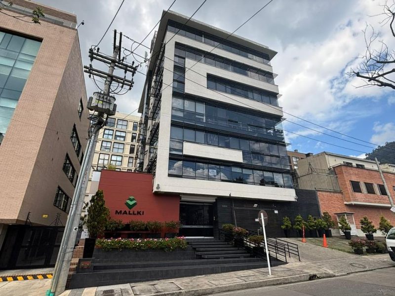 Oficina de lujo en arriendo, Cedritos