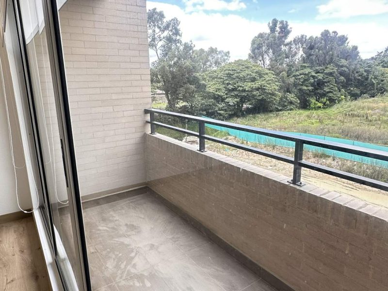 Apartamento de Lujo en Lagos de Torca Suba Conjunto Cerezo